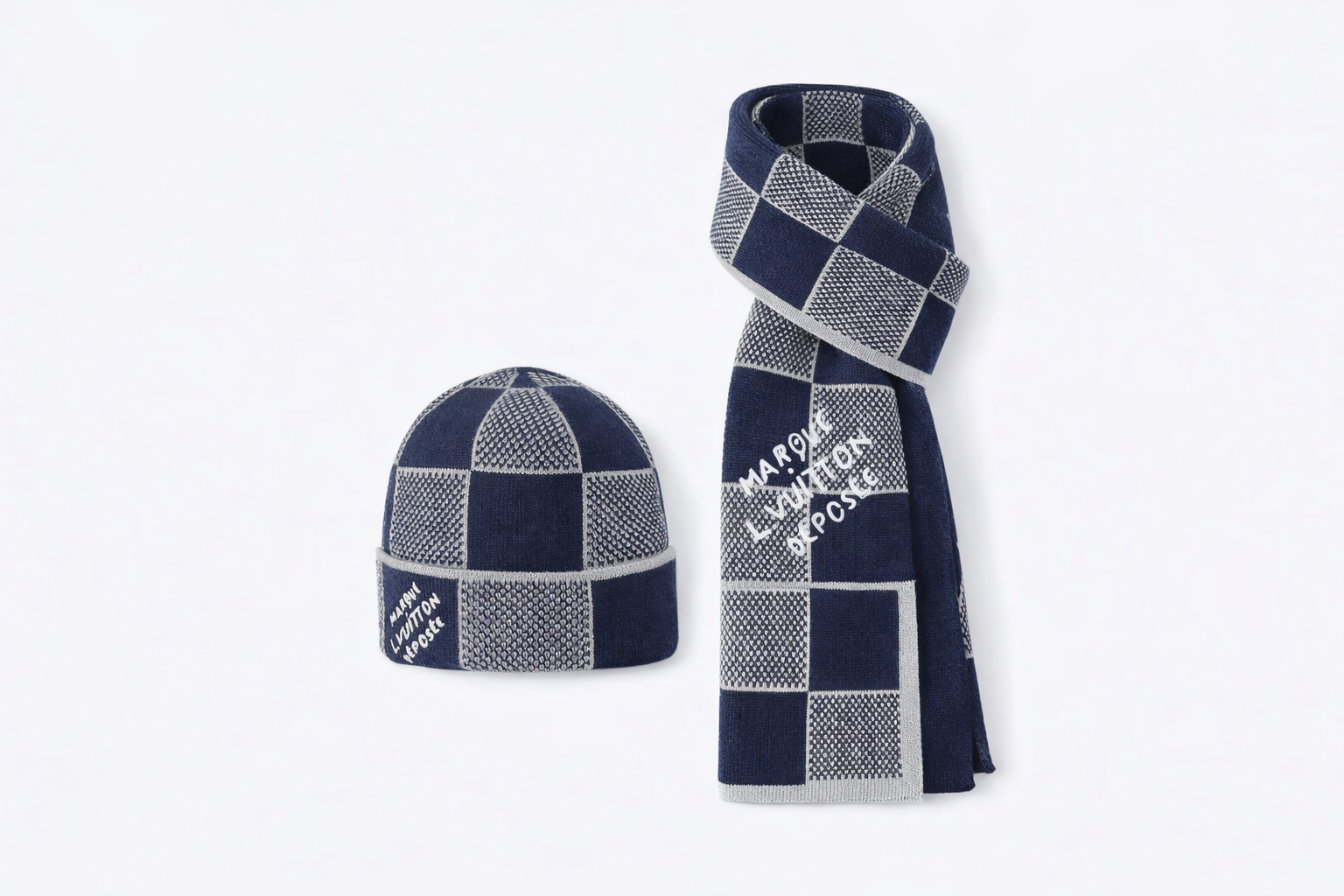 Bonnet et écharpe LV déposée bleu gris