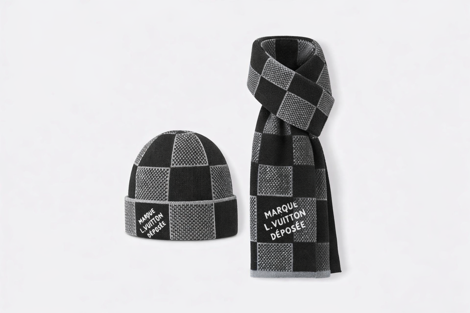 Bonnet et écharpe LV déposée noir gris