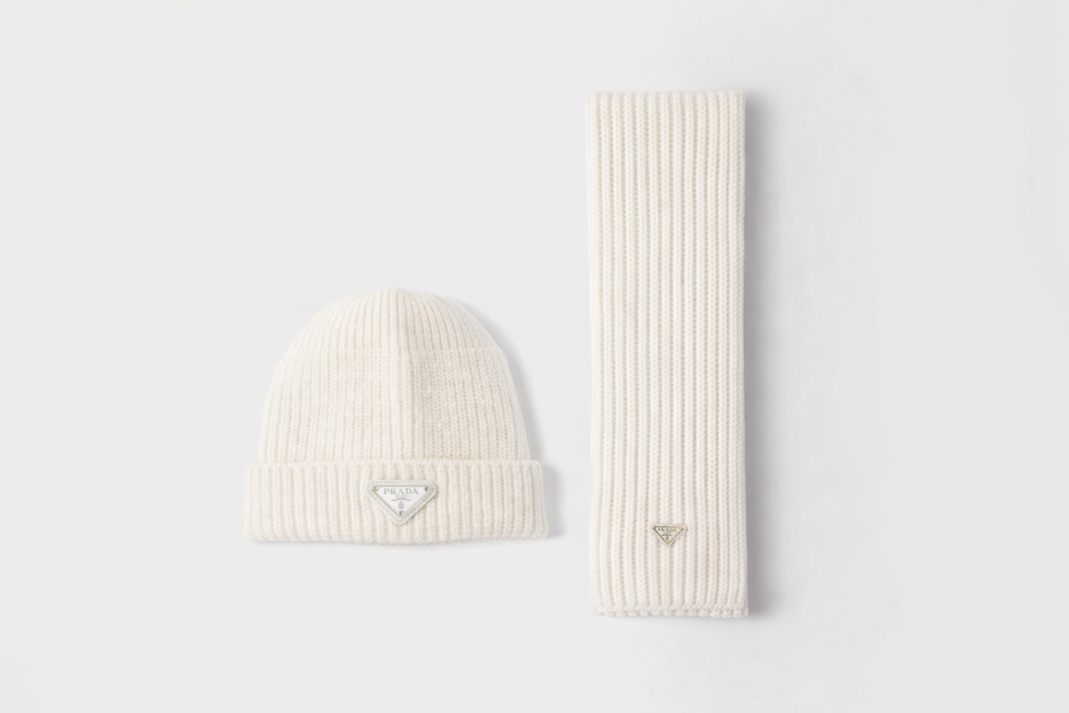 Bonnet et écharpe PRD blanc